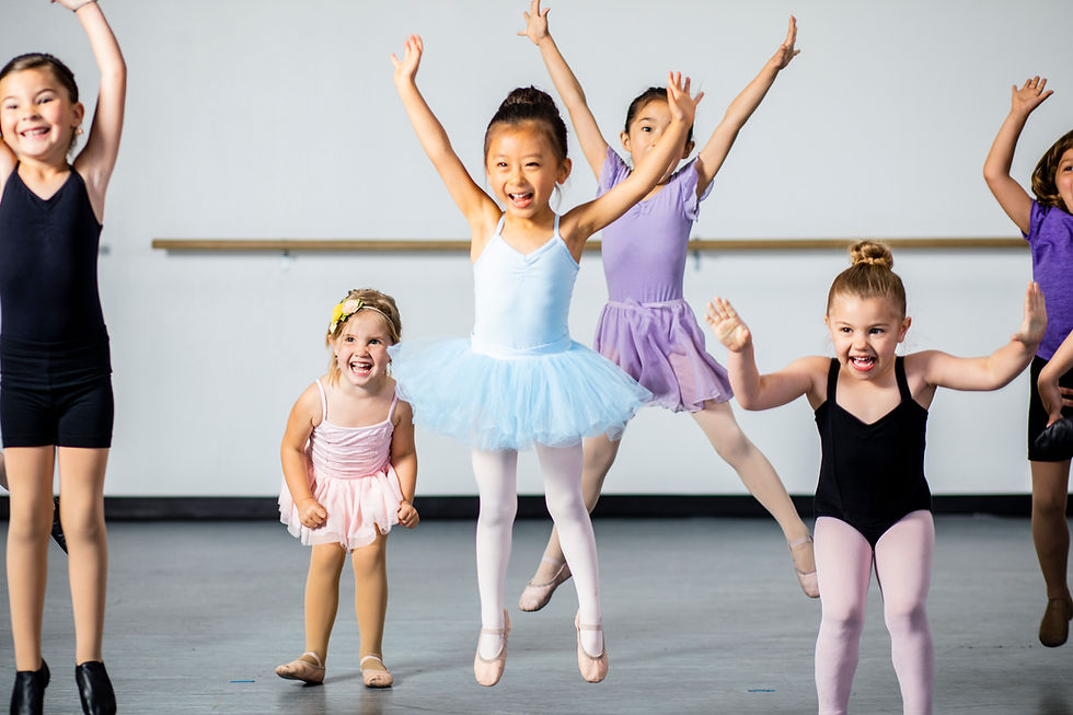 kids at dance class dancing